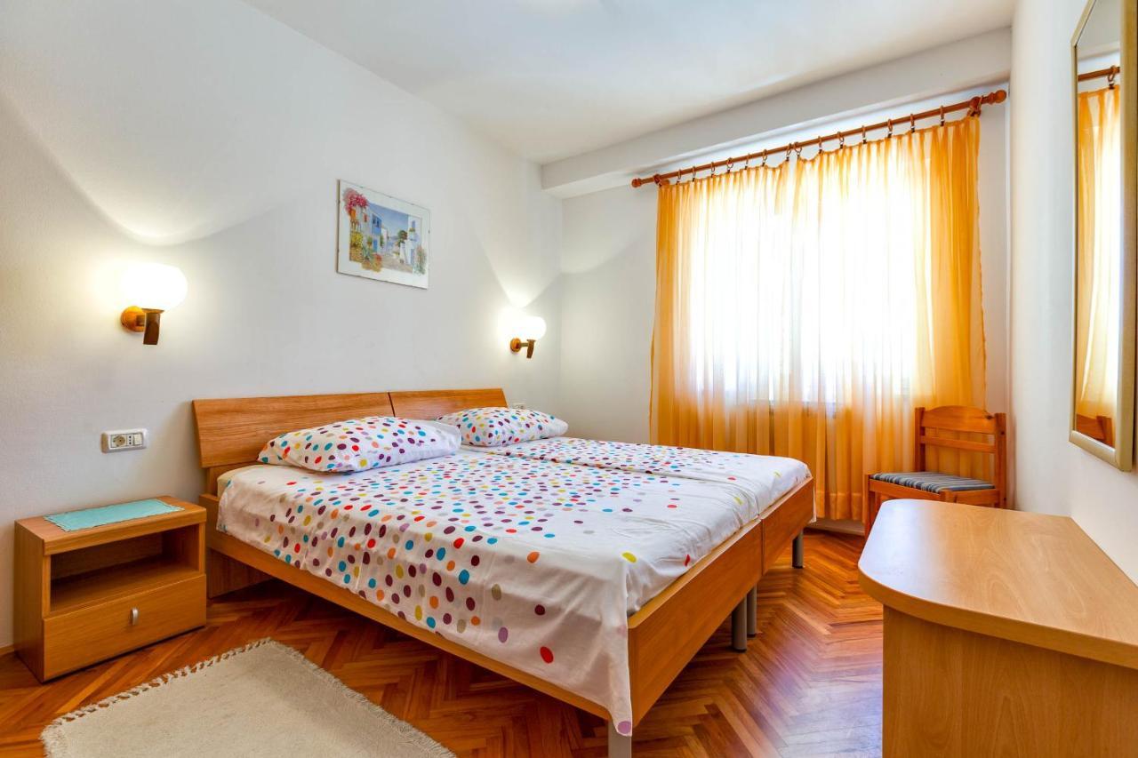 Apartments Margarita Mali Lošinj Eksteriør bilde