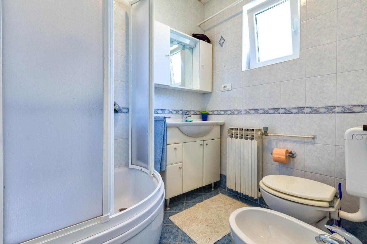 Apartments Margarita Mali Lošinj Eksteriør bilde